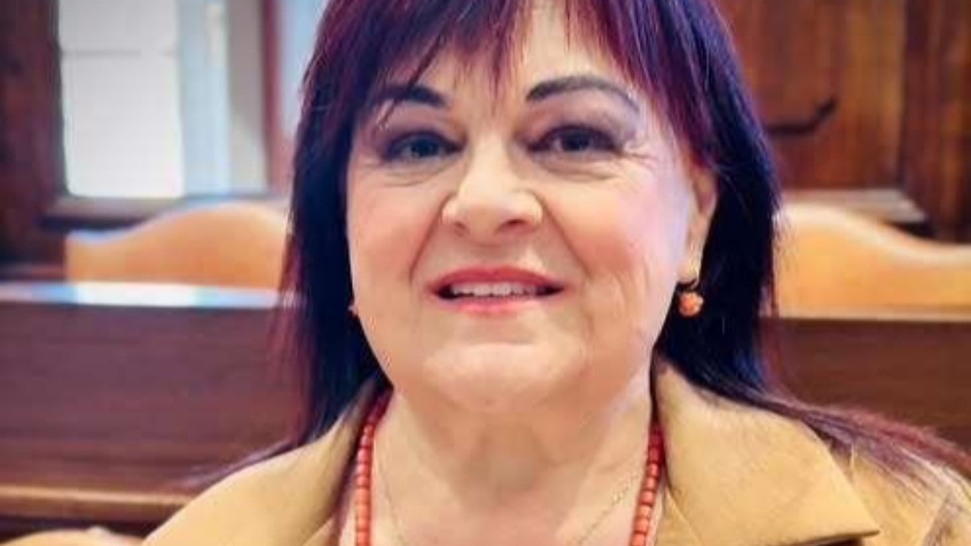 Stefania Pezzopane denuncia i ‘siti sessisti’